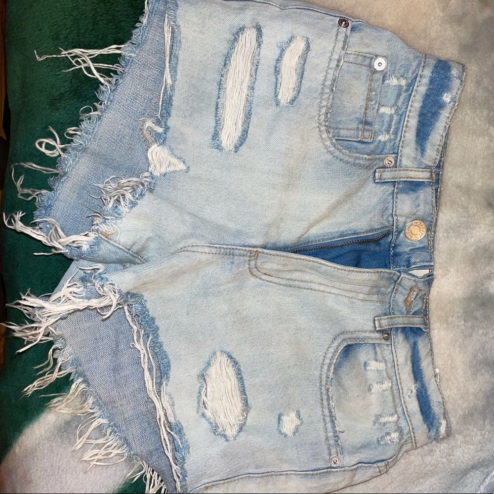 garage festival shorts